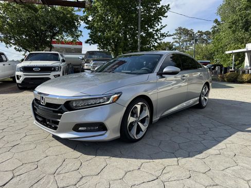 Used 2020 Honda Accord Touring image 9