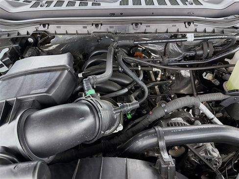 Used 2025 Ford F350 XLT w/ FX4 Off-Road Package image 27