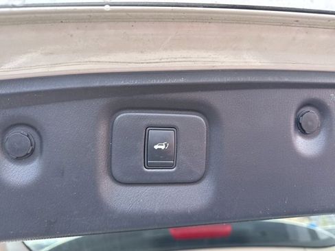 Used 2017 INFINITI QX60 AWD w/ Premium Plus Package image 12