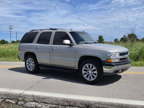 Used 2004 Chevrolet Tahoe LT w/ LT Preferred Equipment Group RWD image 1
