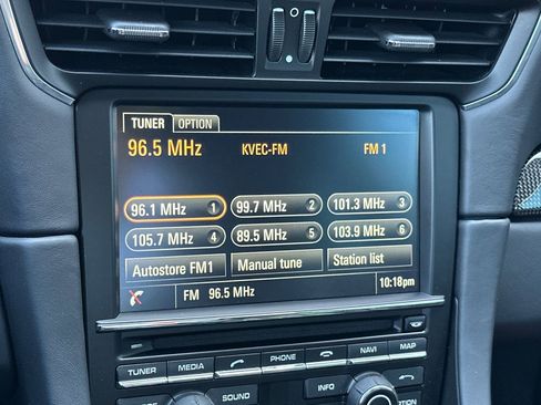 Certified 2016 Porsche 911 R image 21