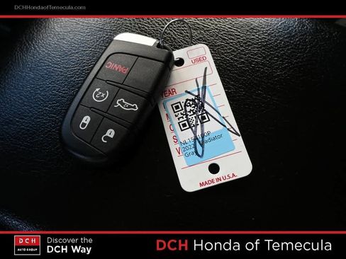 Used 2022 Jeep Gladiator Sport image 15