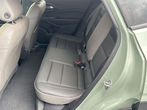 Used 2025 Chevrolet Trax ACTIV w/ Driver Confidence Package image 24