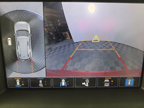 Used 2022 GMC Acadia Denali w/ Denali Ultimate Package image 14