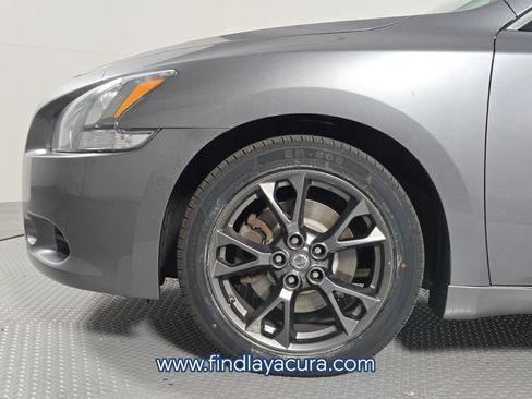 Used 2014 Nissan Maxima 3.5 S w/ Limited Edition Package FWD image 11