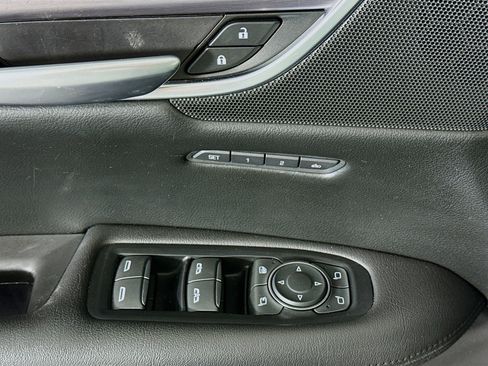 Used 2018 Cadillac XT5 Luxury image 24