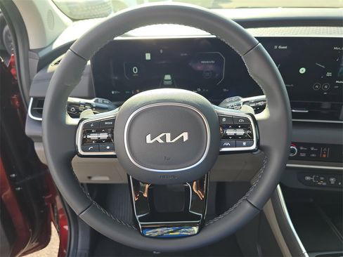 New 2026 Kia Carnival SX image 32