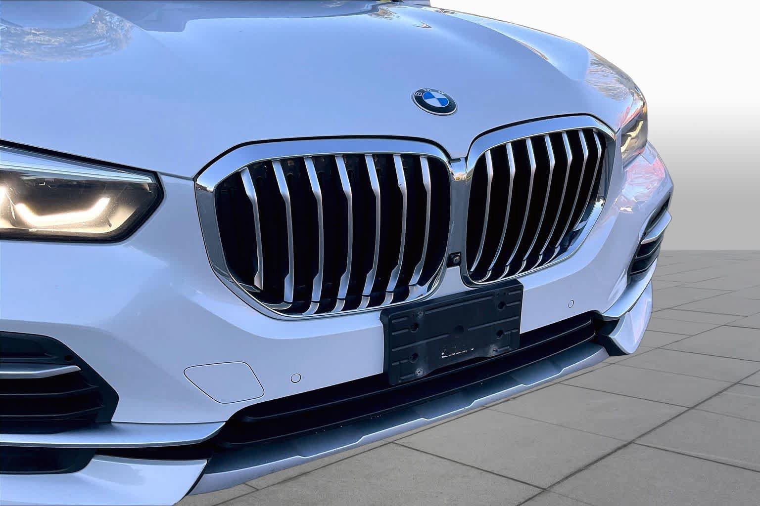 Used 2022 BMW X5 xDrive40i w/ Luxury Seating Package AWD/4WD image 31