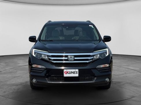 Used 2017 Honda Pilot Elite image 2