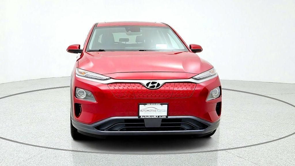 Used 2021 Hyundai Kona Ultimate FWD image 2