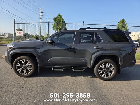 Used 2026 Toyota 4Runner TRD Sport Premium AWD/4WD image 9