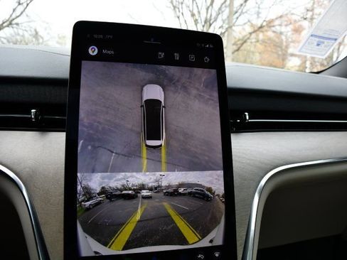 New 2025 Volvo EX90 Plus AWD/4WD image 16