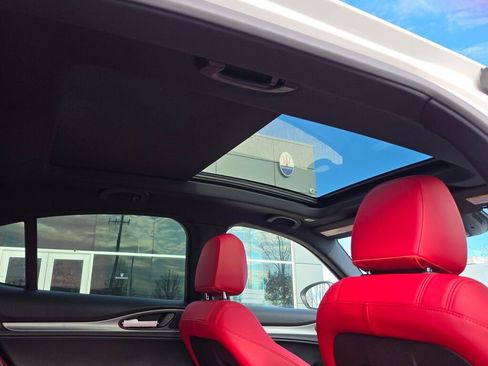 New 2025 Alfa Romeo Stelvio Sprint image 10