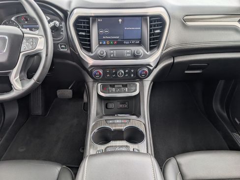 Used 2023 GMC Acadia SLT AWD/4WD image 7