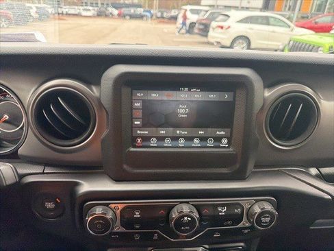 Used 2022 Jeep Wrangler Sport S image 13