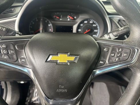 Used 2023 Chevrolet Malibu LS image 13