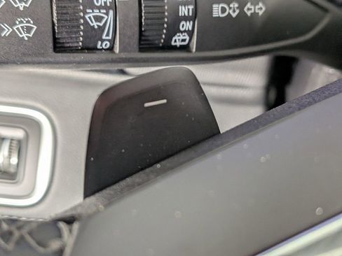 Certified 2025 Buick Enclave Sport Touring image 23