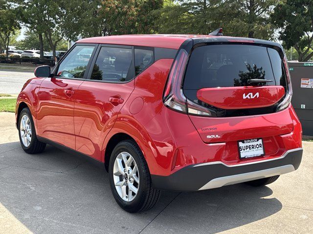 Used 2024 Kia Soul LX w/ Option Group 015 FWD image 8