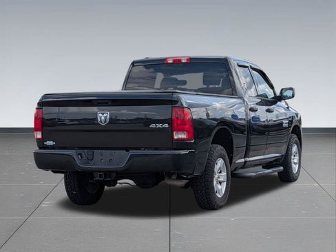 Used 2017 RAM 1500 Express AWD/4WD image 5