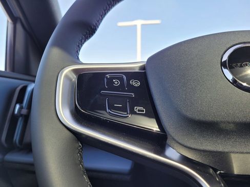 New 2026 Volvo EX30 Plus w/ Protection Package Premier image 14