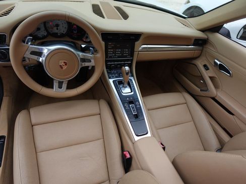 Used 2014 Porsche 911 Carrera 4 image 11