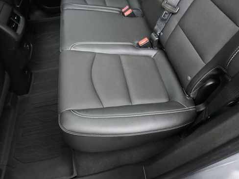 Used 2023 GMC Terrain SLT w/ Tech Package FWD image 21