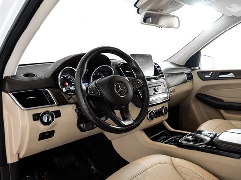 Used 2019 Mercedes-Benz GLS 450 4MATIC w/ Premium 1 Package image 3