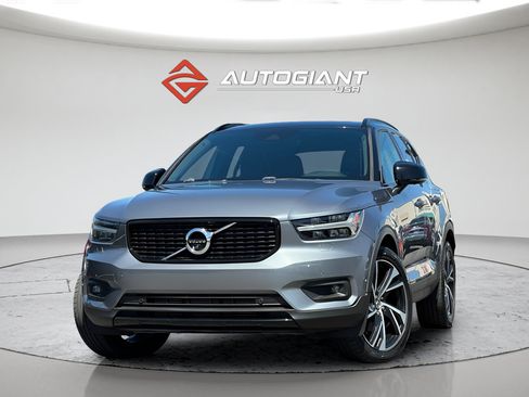 Used 2019 Volvo XC40 T5 R-Design AWD/4WD image 1