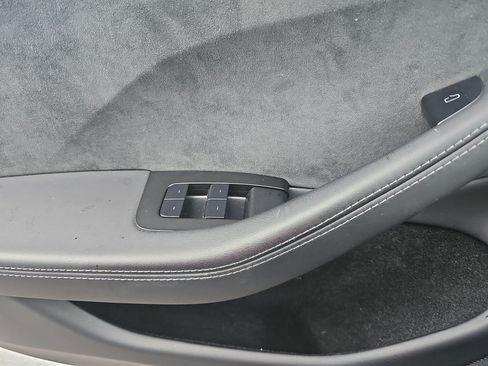 Used 2024 Tesla Model 3 Performance AWD/4WD image 30