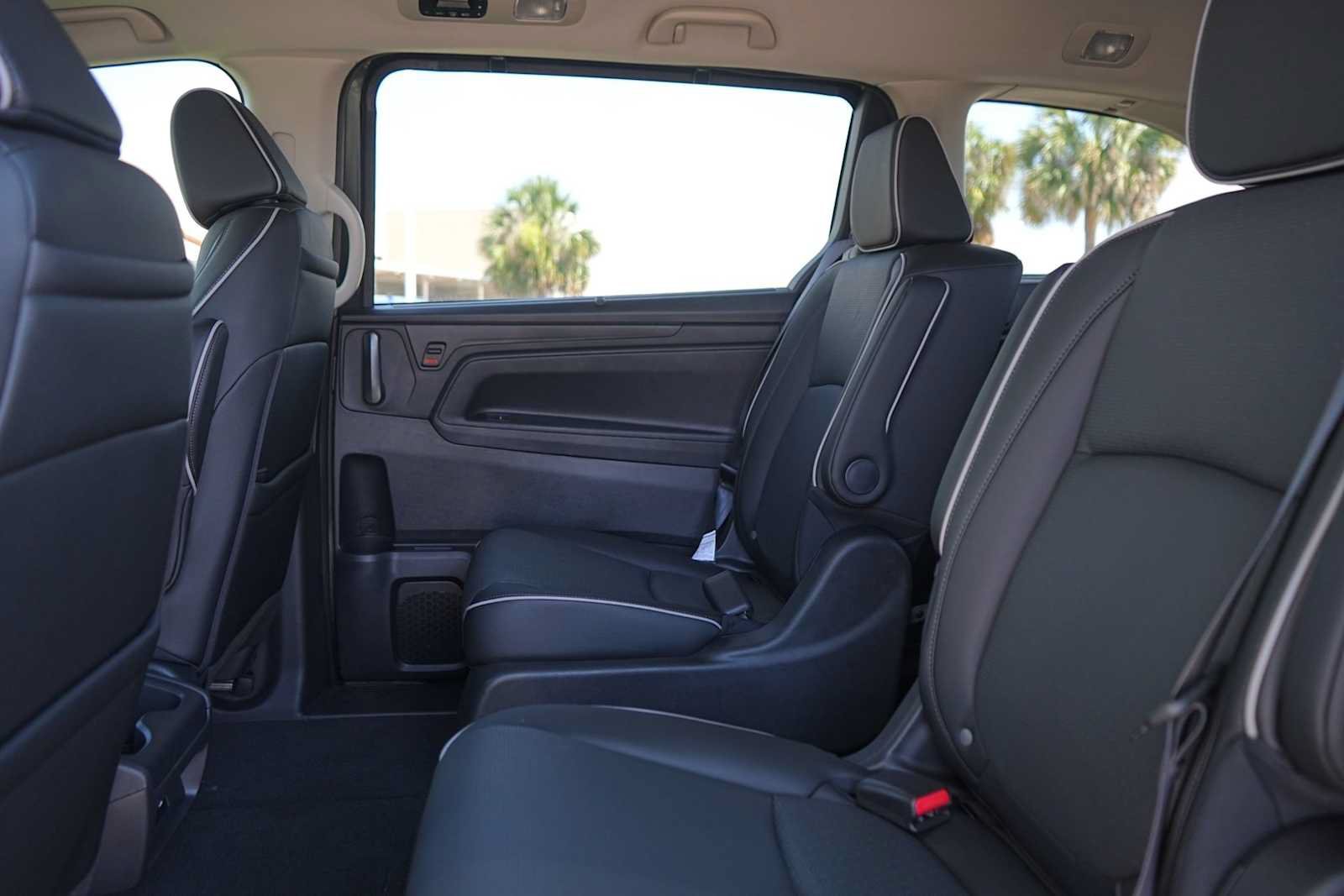 New 2027 Honda Odyssey Elite image 13