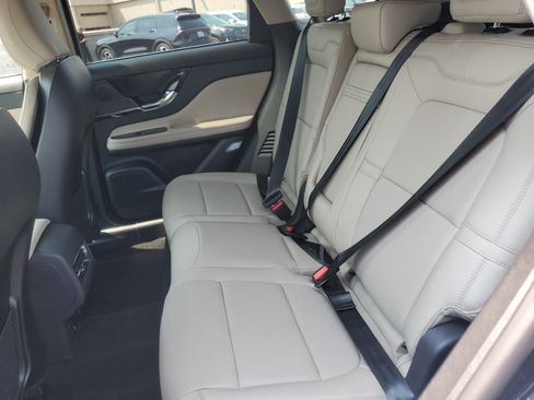 New 2025 Lincoln Corsair Reserve image 28