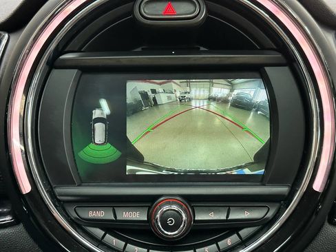 Used 2019 MINI Cooper Clubman Cooper 4dr Wagon image 28