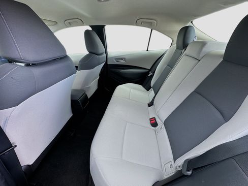 Used 2021 Toyota Corolla LE w/ Carpet Mat Package (TMS) FWD image 15