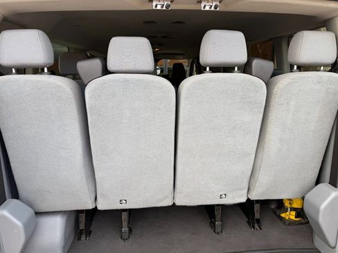 Used 2016 Ford Transit 350 XLT image 40