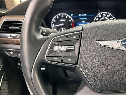 Used 2021 Genesis G90 3.3T Premium image 23