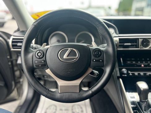 Used 2014 Lexus IS 250 w/ Navigation Package RWD image 10