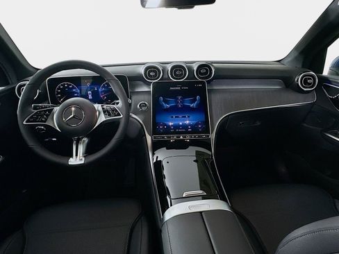 Certified 2026 Mercedes-Benz GLC 300 4MATIC image 27