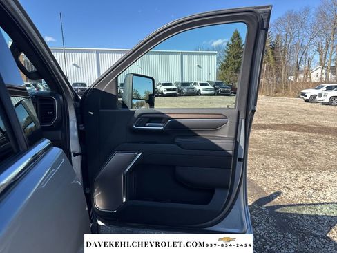 Used 2024 Chevrolet Silverado 3500 High Country w/ High Country Premium Package image 63