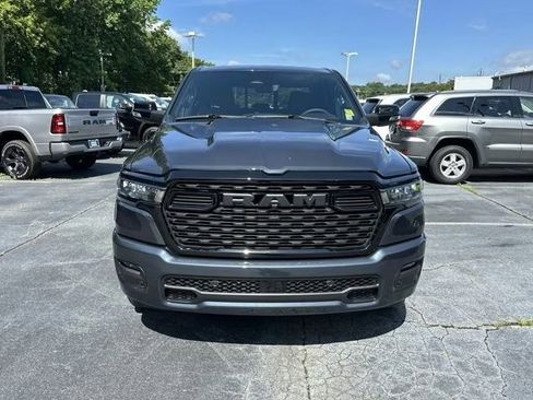 Used 2026 RAM 1500 4x4 Crew Cab image 9