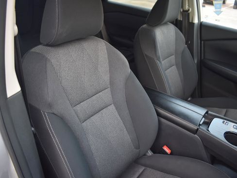 Used 2024 Nissan Rogue SV image 62