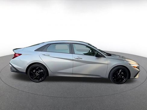 Used 2026 Hyundai Elantra Sport FWD image 16