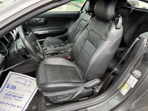 Used 2017 Ford Mustang Premium RWD image 22