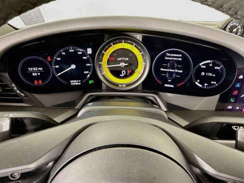 Used 2024 Porsche 911 Carrera GTS RWD image 13