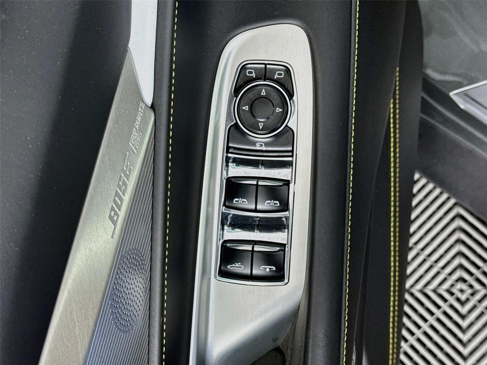 Used 2022 Chevrolet Corvette Stingray Premium Conv RWD image 19