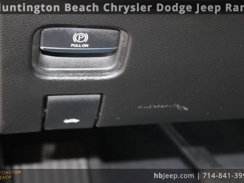 Used 2023 Jeep Grand Cherokee Trailhawk image 14