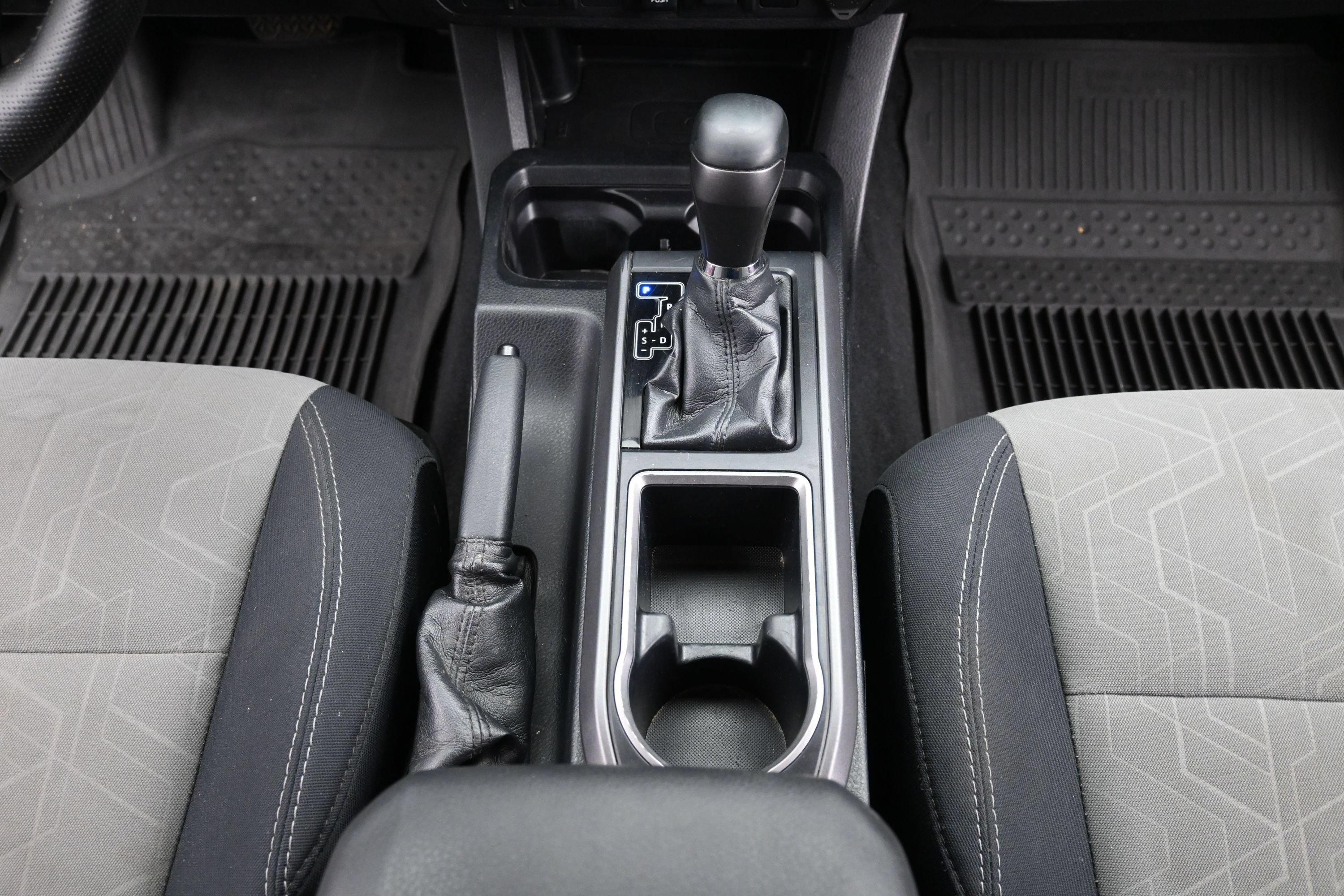 Used 2021 Toyota Tacoma TRD Off-Road RWD image 18