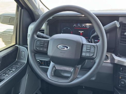 New 2026 Ford F250 XLT w/ XLT Premium Package AWD/4WD image 22