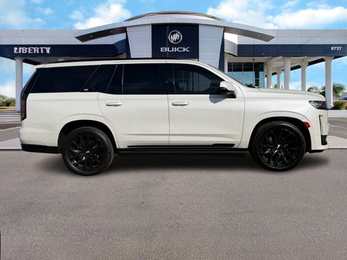 Used 2023 Cadillac Escalade Sport Platinum w/ LPO, ONYX Package image 2