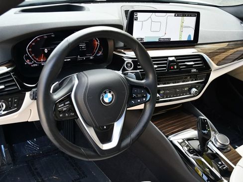 Used 2021 BMW 540i xDrive w/ Premium Package AWD/4WD image 50
