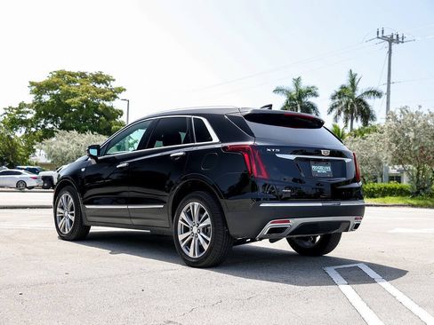 Used 2024 Cadillac XT5 Premium Luxury w/ Technology Package AWD/4WD image 6